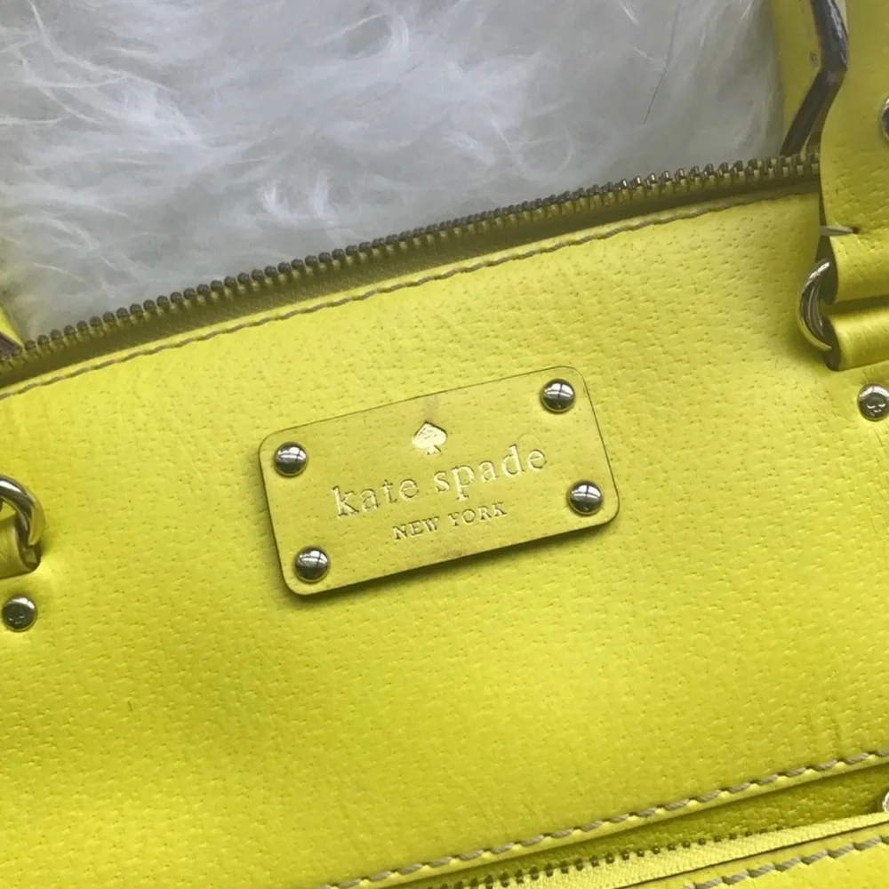 Kate Spade NEW YORK Zipper Pockets Leather Yellow Green Shoulder Hand Bag Purse